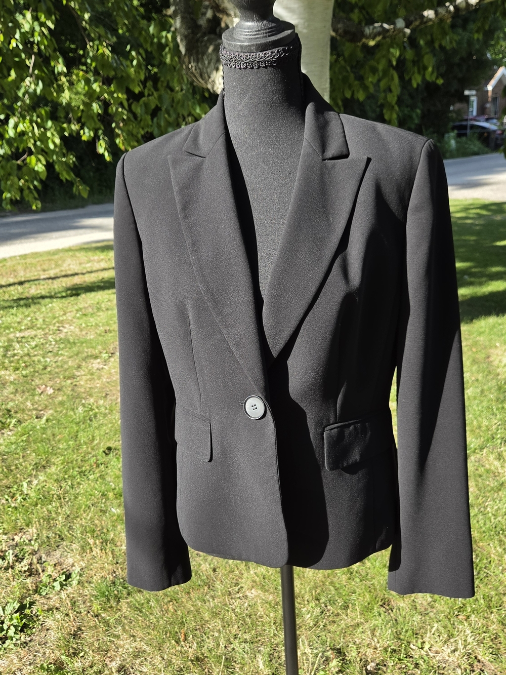 Kasper Black Single-Button Blazer